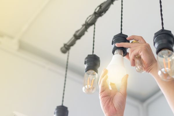 Light Bulb Changing Service in Lehi