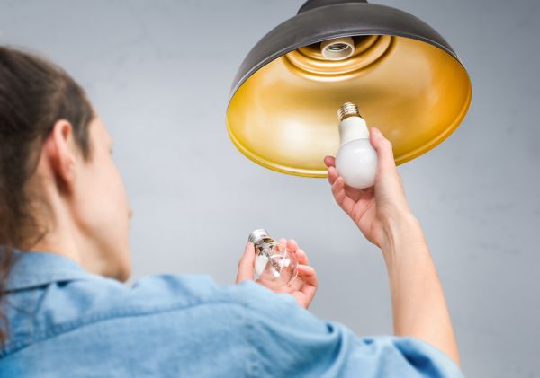 Light Bulb Replacement in Lehi
